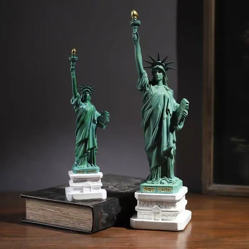 Travel Accessories New York - Statue of Liberty Model Desk Accessories