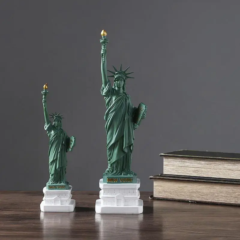 Statue of Liberty Model Desk A - Travel Accessories New York ulasan dan harga